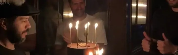 yl23455永利最新网址-东契奇庆祝27岁生日！德约科维奇到场意义重大 他被卢卡称为GOAT