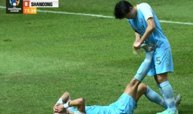 yl23455永利最新网址-从0比7到0比4泰山进步明显？拼到大邱球员都抽筋了